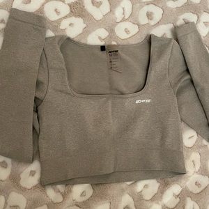 Bo+Tee Seamless Long Sleeve Crop Top